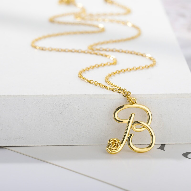 Gold name necklace